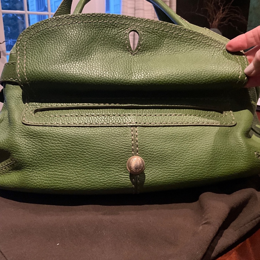 TOD’S spring green leather hand bag with gold capsules, three compartments - Picture 9 of 9